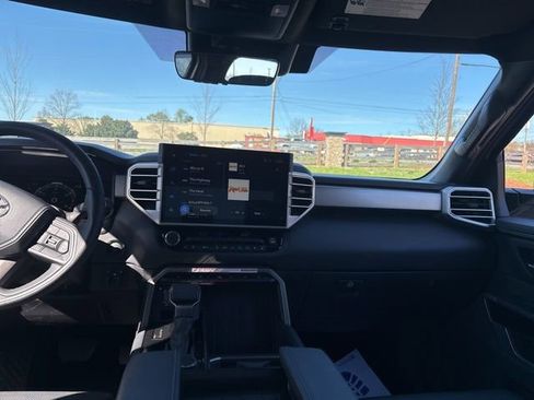 Used 2025 Toyota Tundra Limited image 18