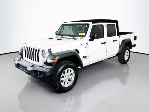 Used 2020 Jeep Gladiator Sport w/ Quick Order Package 23S AWD/4WD image 3