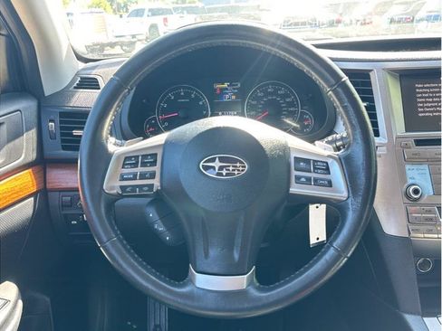 Used 2013 Subaru Outback 3.6R Limited AWD/4WD image 16