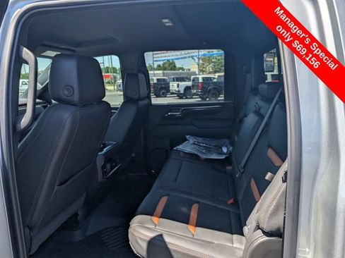 Used 2026 GMC Sierra 2500 AT4 w/ Technology Package AWD/4WD image 10