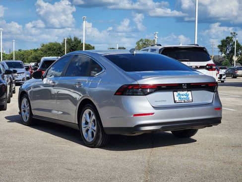 Used 2025 Honda Accord LX image 5