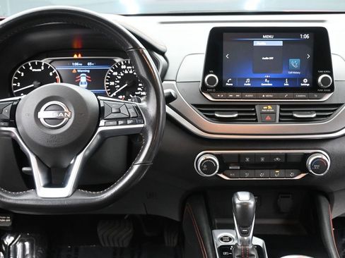 Used 2023 Nissan Altima 2.5 SR image 13