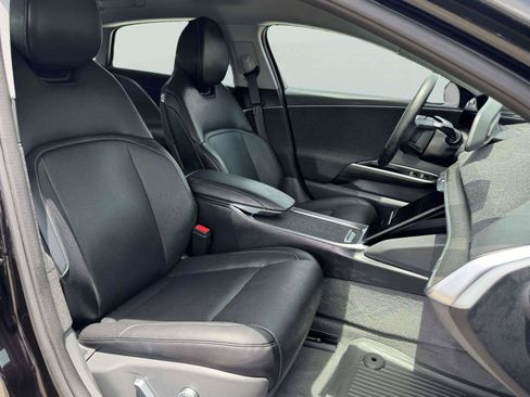 Used 2025 Lucid Air Pure RWD image 62
