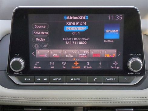 Used 2021 Nissan Rogue SV w/ Premium Package image 18