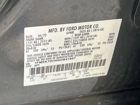 Used 2022 Ford Explorer XLT w/ Equipment Group 202A RWD image 33