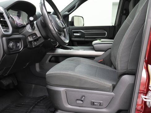 Used 2022 RAM 2500 Big Horn w/ Night Edition AWD/4WD image 8