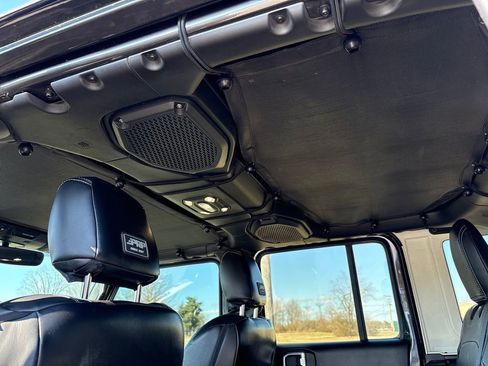 Used 2020 Jeep Wrangler Unlimited Rubicon w/ LED Lighting Group image 21