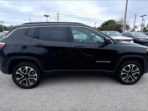 Used 2023 Jeep Compass Limited AWD/4WD image 4