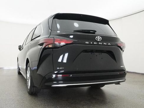 New 2026 Toyota Sienna Limited image 56