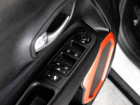 Used 2018 Jeep Renegade Sport w/ Power & Air Group AWD/4WD image 39