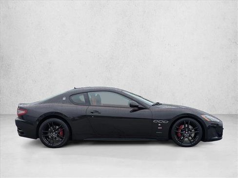Used 2015 Maserati GranTurismo Sport image 4
