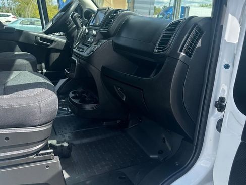 Used 2023 RAM ProMaster 2500 FWD image 28
