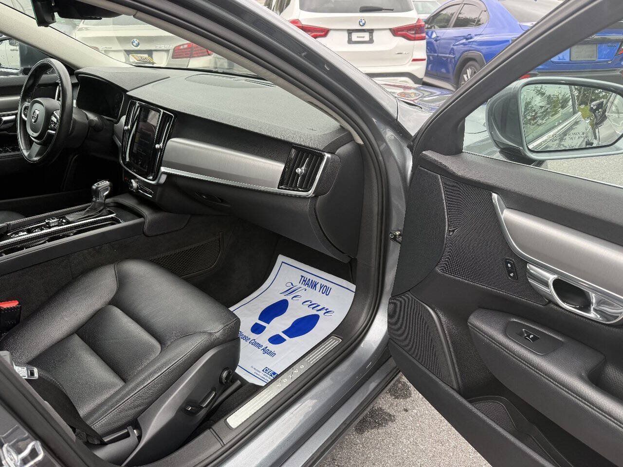 Used 2017 Volvo S90 T6 Momentum w/ Vision Package AWD/4WD image 10
