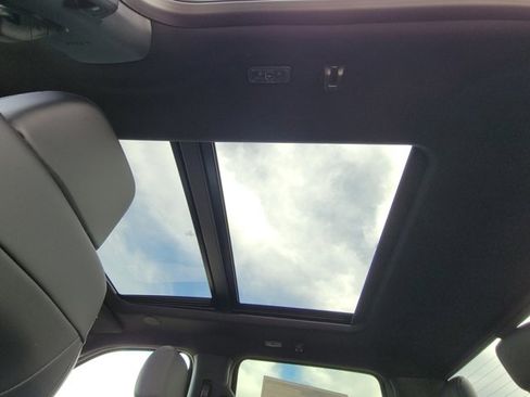 New 2026 Ford F250 Platinum image 9