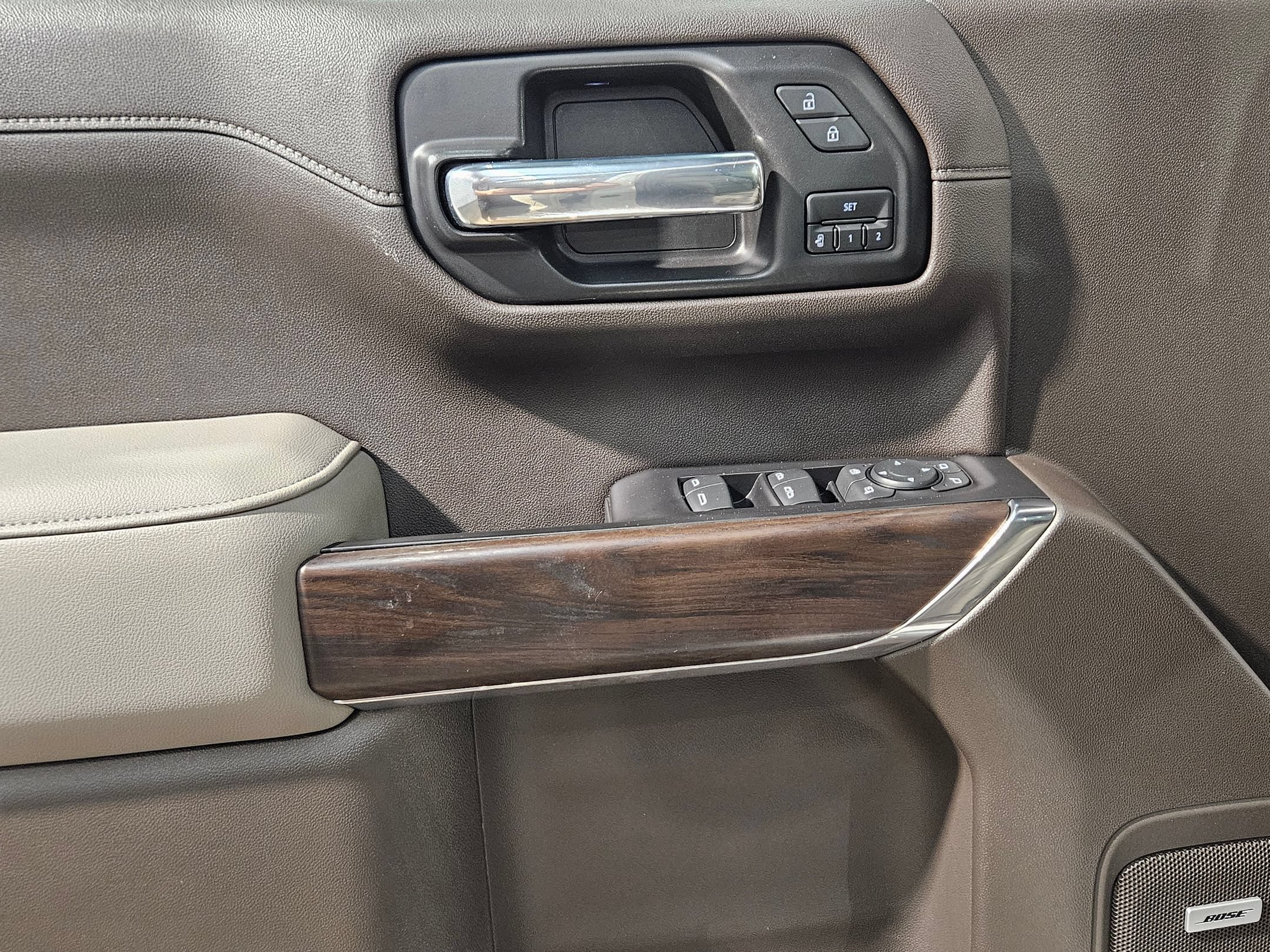 Used 2020 GMC Sierra 1500 SLT AWD/4WD image 18