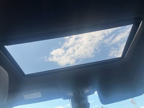 Used 2024 Chevrolet Silverado 3500 High Country image 20