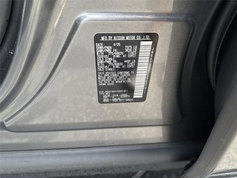 Used 2025 Nissan Armada SL w/ Captain's Chari Seat Package RWD image 41