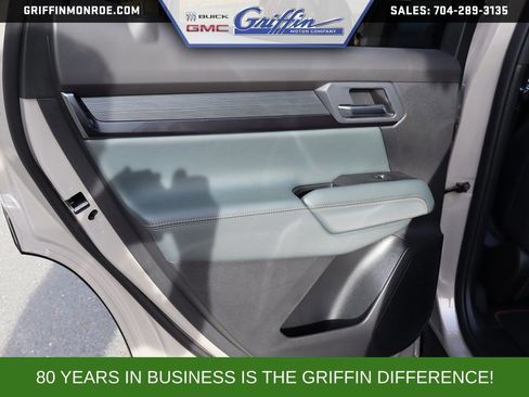 New 2026 GMC Terrain AT4 w/ Convenience Package III AWD/4WD image 23