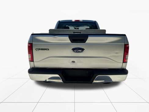 Used 2017 Ford F150 XLT AWD/4WD image 7