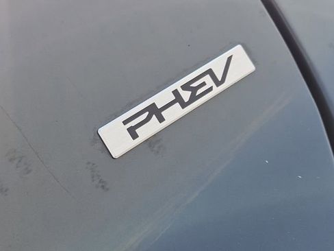 Used 2023 Kia Niro EX w/ EX Cold Weather Package image 12