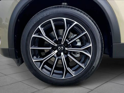 Used 2025 MAZDA CX-70 Plug-In Hybrid w/ Premium Plus image 10