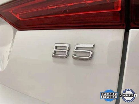 Used 2023 Volvo XC60 B5 Plus image 96