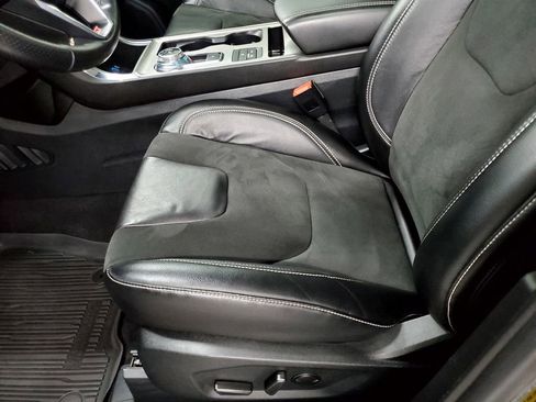 Used 2022 Ford Edge ST w/ Equipment Group 401A image 13