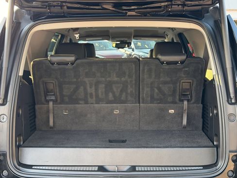Used 2018 Chevrolet Tahoe LT AWD/4WD image 12