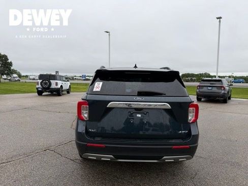Used 2023 Ford Explorer XLT w/ Equipment Group 202A AWD/4WD image 12