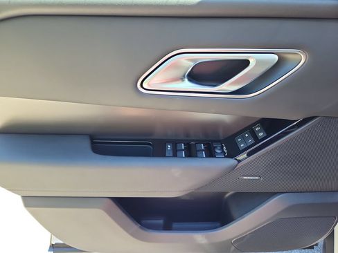 New 2026 Land Rover Range Rover Velar S AWD/4WD image 24