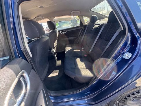 Used 2016 Nissan Sentra SV FWD image 7