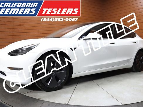 Used 2023 Tesla Model 3 Standard Range image 1