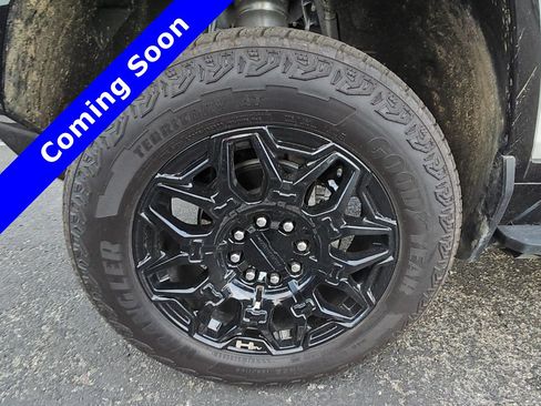 Used 2025 GMC Hummer EV 2X AWD/4WD image 5