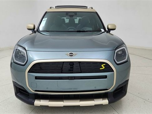 Used 2025 MINI Cooper Countryman SE image 2