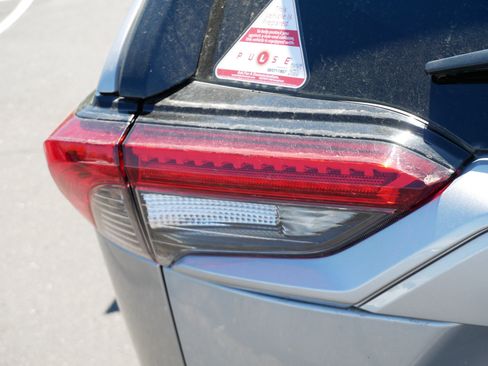 Certified 2025 Toyota RAV4 XLE AWD/4WD image 17