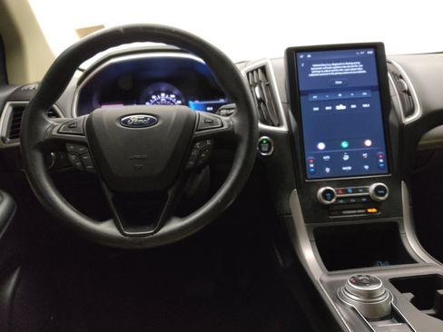 Used 2021 Ford Edge SE FWD image 22