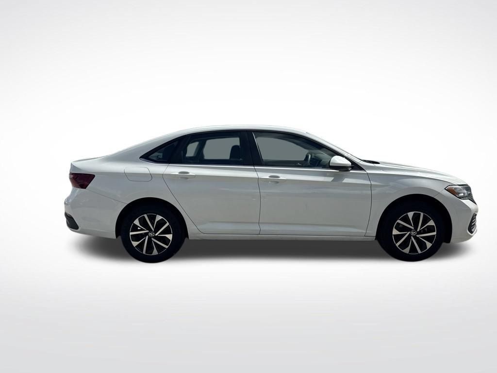 Used 2023 Volkswagen Jetta S FWD image 4