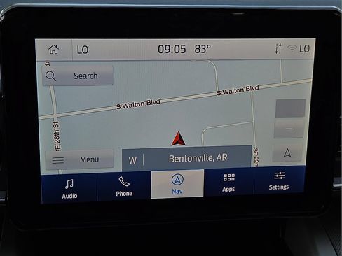 Used 2024 Ford Explorer XLT w/ Equipment Group 202A AWD/4WD image 18