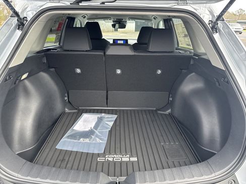 New 2025 Toyota Corolla Cross LE image 35