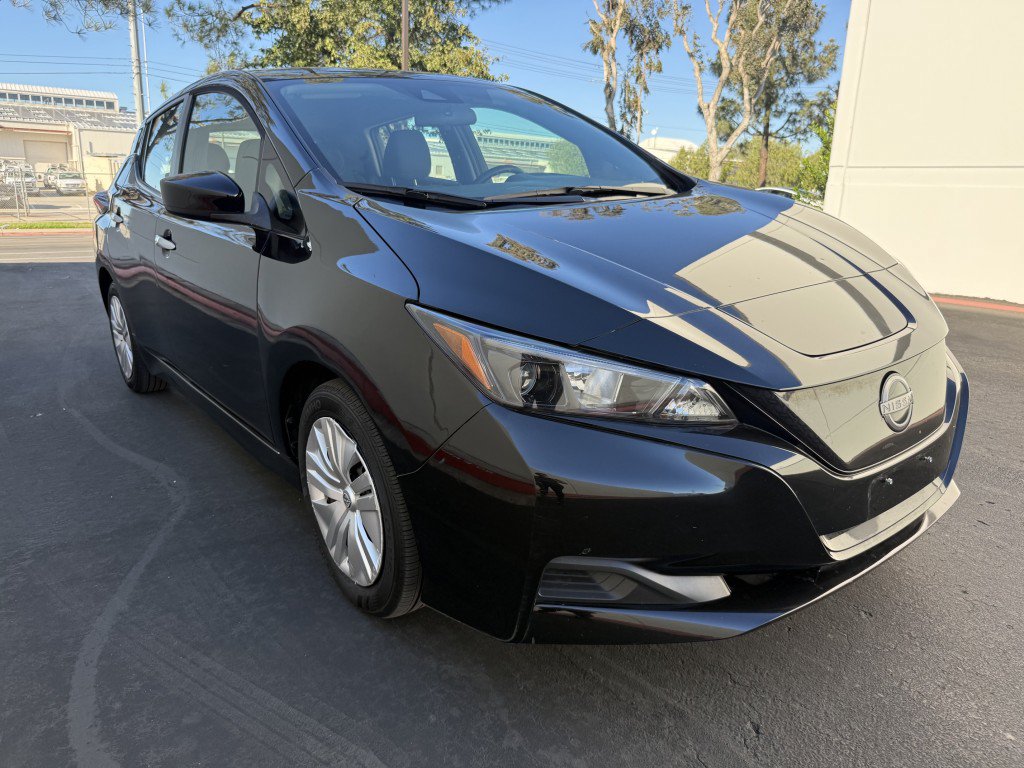 Used 2024 Nissan Leaf S FWD image 2