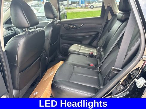 Used 2017 Nissan Rogue SL w/ SL Premium Package AWD/4WD image 14