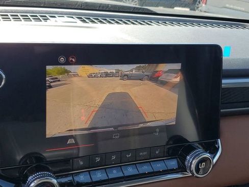 New 2026 GMC Canyon AT4 AWD/4WD image 22