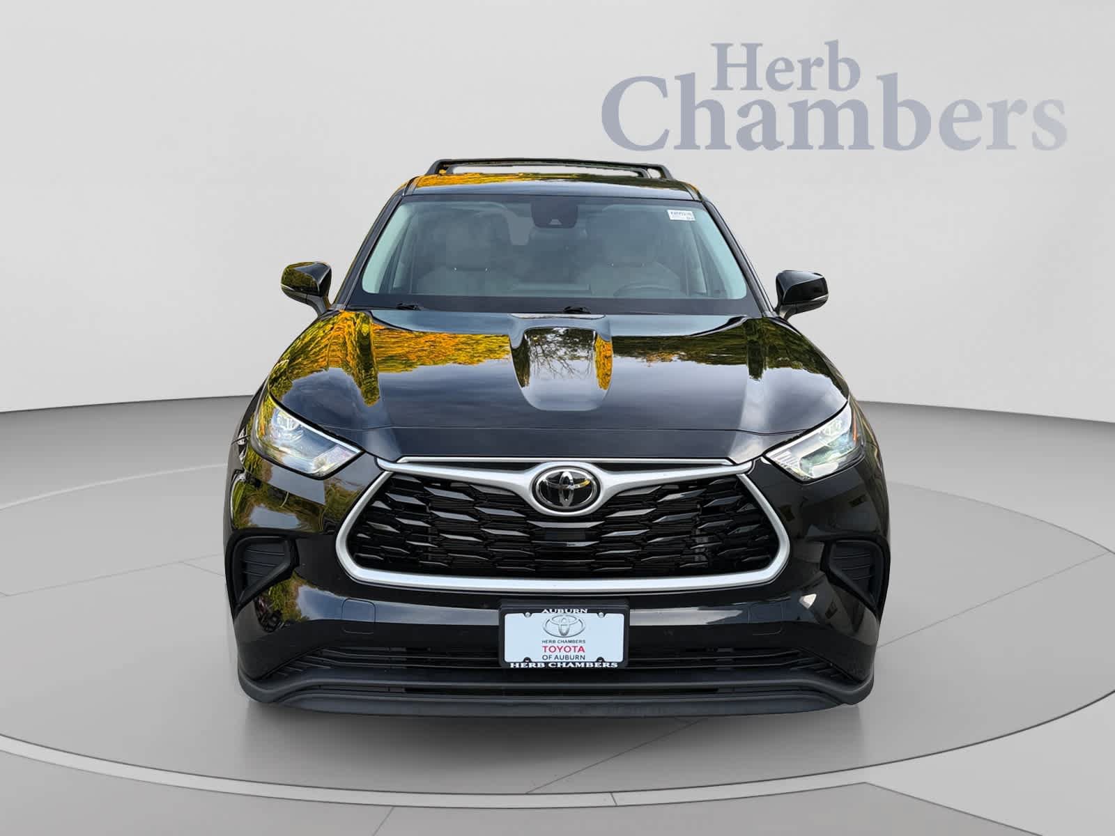 Used 2023 Toyota Highlander L AWD/4WD image 11
