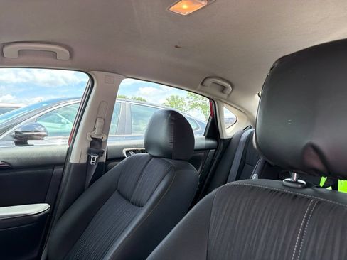 Used 2018 Nissan Sentra SV FWD image 12