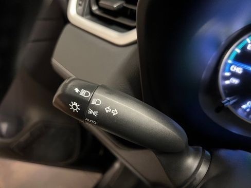 Used 2022 Toyota RAV4 XLE image 34