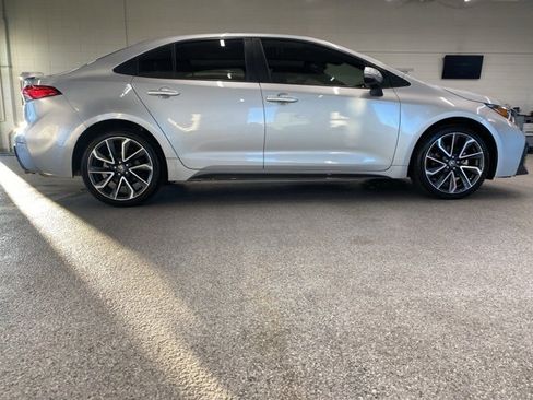Used 2022 Toyota Corolla SE image 4