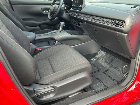 Used 2025 Honda HR-V Sport image 26