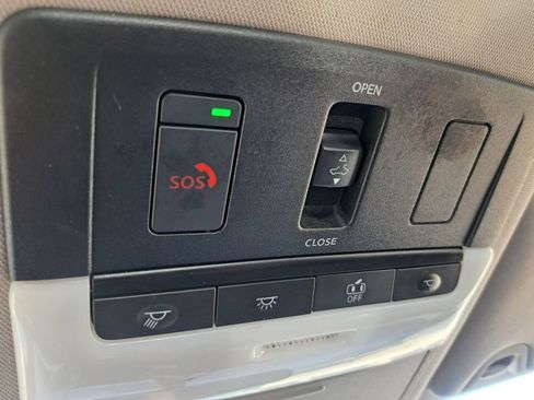 Used 2023 Nissan Altima 2.5 SR w/ SR Premium Package image 17