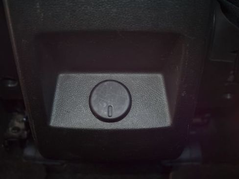 Used 2017 Chevrolet Equinox LS FWD image 29