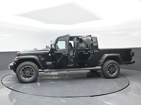 Used 2022 Jeep Gladiator Overland w/ Popular Equipment Package AWD/4WD image 27